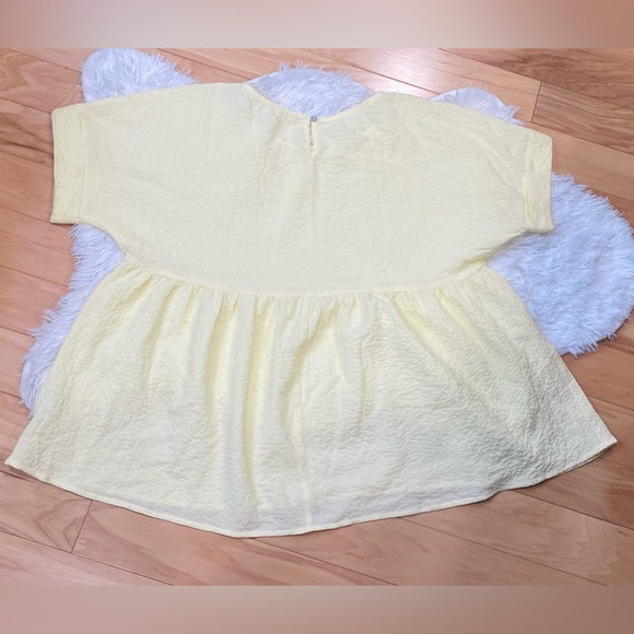 Entro Oversized Gauzy Lightweight Top - Picture 3 of 4